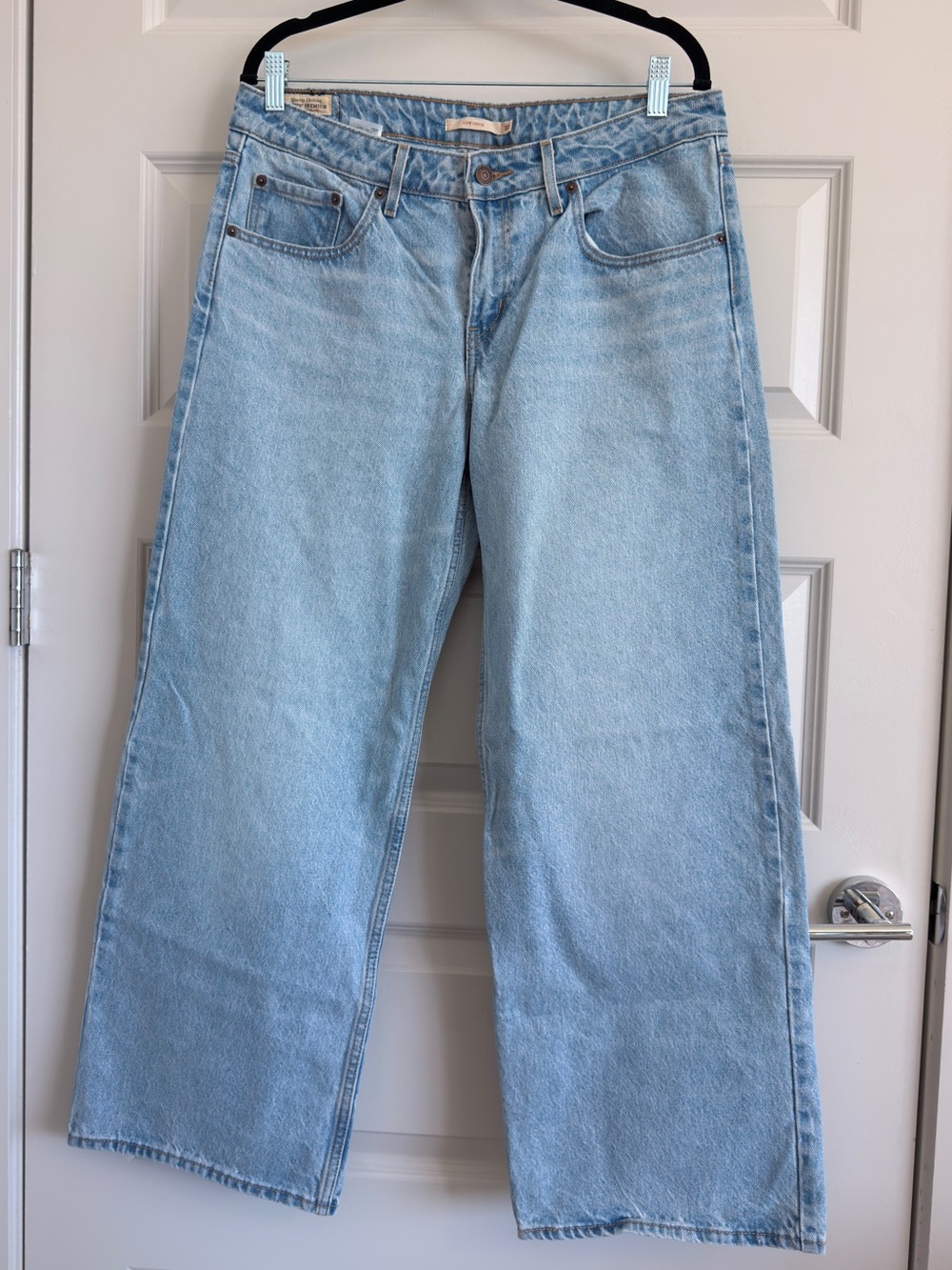 Levi's Low Rise Light Blue Baggy Wide-Leg Jeans
